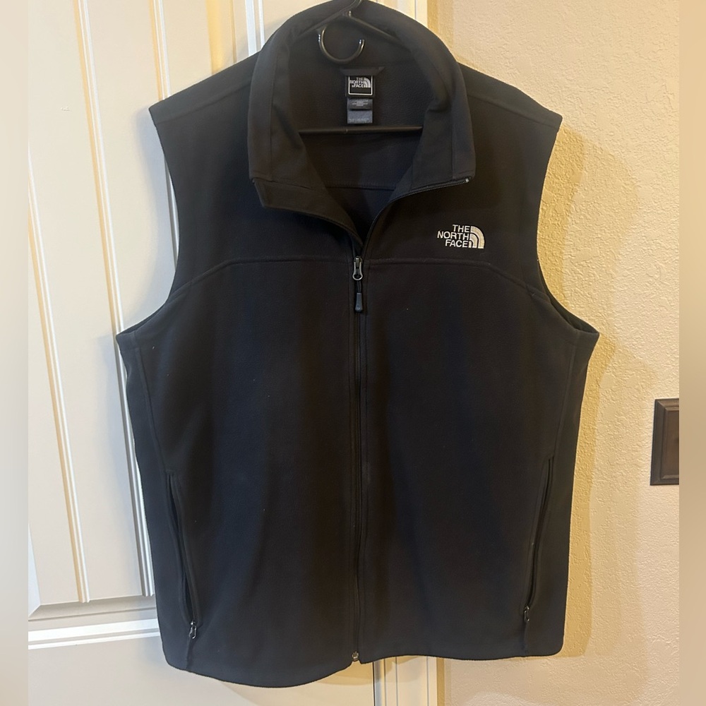 Men’s Black North Face Vest